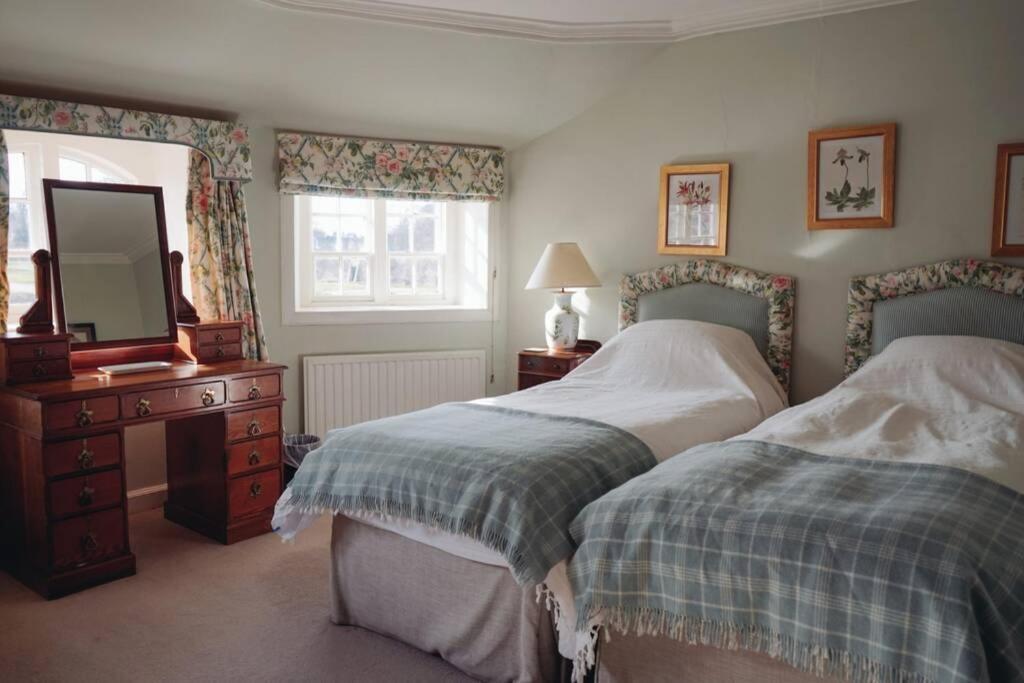 Garden Cottage, Fochabers Extérieur photo